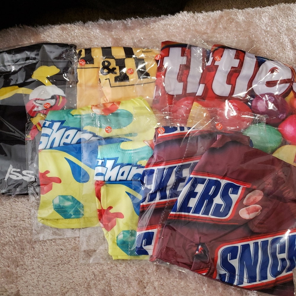 snack shorts...... leave in comment box the size that is needed before purchase - Picture 2 of 3